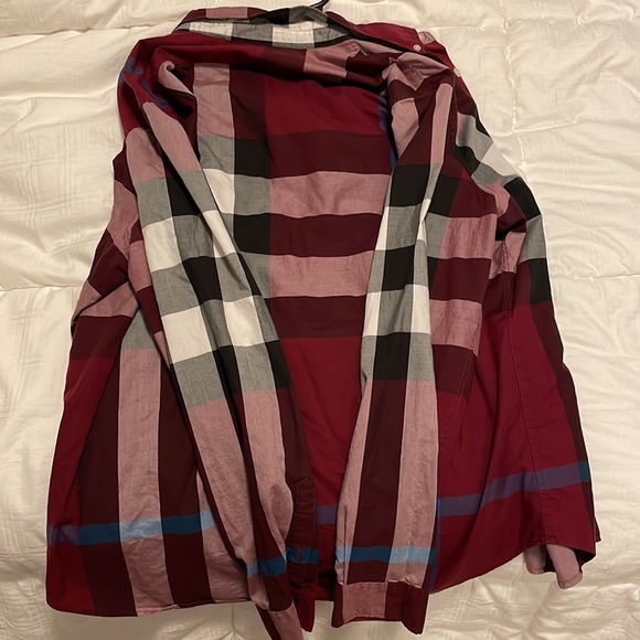 Bribery Brit red long sleeve button up size L - Picture 6 of 6